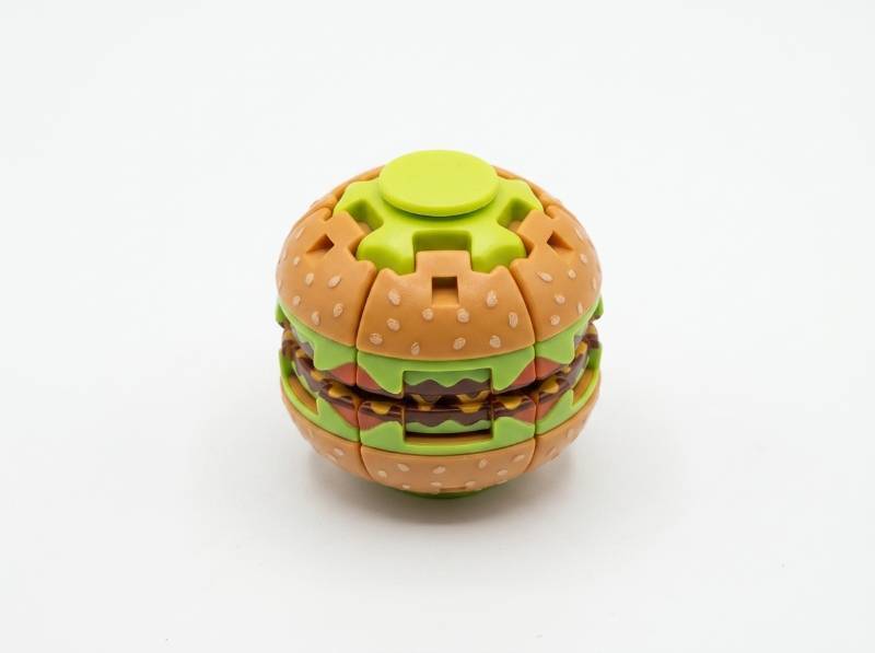 lot 63854 image: Mini Burger Fingertip Gyro Fidget Toy