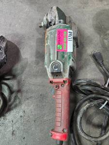 lot 11768 image: Milwaukee Heavy Duty Sander 6115 with Power Cord
