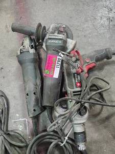 lot 11790 image: (3) Porter Cable 4.8A Corded Angle Grinder  Model PC6078
