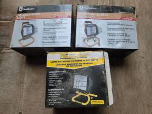 lot 23724 image: (3) Southwire 500W Halogen Work Light and PowerPhase 500W Halogen Work Light  Model L33SW