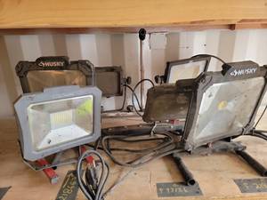 lot 23727 image: (4) Portable Work Light Lot