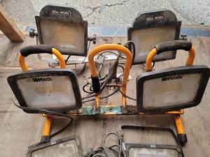 lot 23728 image: (4) Portable Work Light Lot