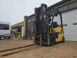 lot 5282 image: Yale Forklift Truck with Forks  Model GLC050VXNVSE083