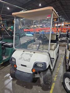 lot 5288 image: Yamaha 2-Passenger Electric Golf Cart White