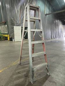 lot 23664 image: 6 Ft - Aluminum A-Frame Step Ladder
