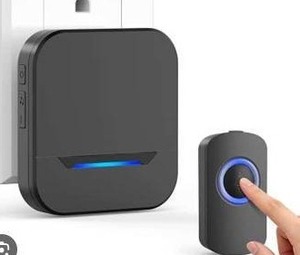lot 10248 image: Wireless Doorbell System with Remote Button