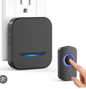 lot 10260 image: Wireless Doorbell System with Remote Button