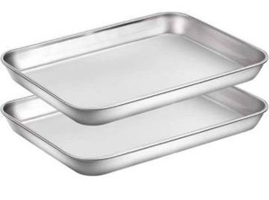 lot 10316 image: Aluminum Baking Pans, Set of 4, 9.25 x 7 Inch