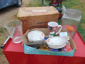 lot 3683 image: Coors Dishes - Odd Jars and More