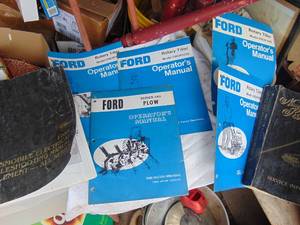 lot 3684 image: Ford Tractor Manuals