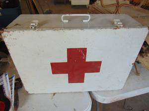 lot 3715 image: Metal First Aid Box