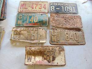 lot 3719 image: Selection of Vintage License Tags