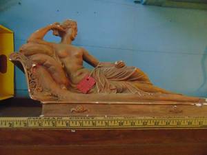 lot 3724 image: Chalkware Figurine