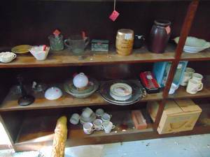 lot 3746 image: Contents of 3 Shelves