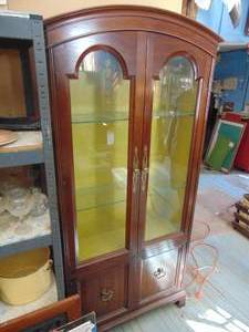 lot 3754 image: Large Display Cabinet