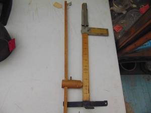 lot 3756 image: Pair of damnifiKnows