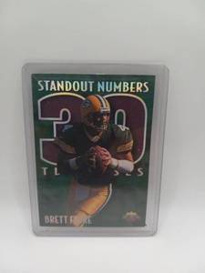 lot 6 image: Brett Favre Standout Numbers SN4 Trading Card Green Bay Packers