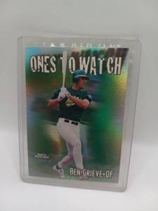 lot 21 image: 2000 Fleer Sports Illustrated Ben Grieve Ones to Watch Baseball Card 4 of 15