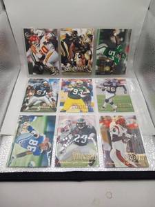lot 38 image: 9 NFL Trading Cards Lot Johnson Vincent Scott