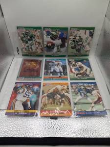 lot 102 image: Pro Set 1990 NFL Trading Cards Lot 9 Cards