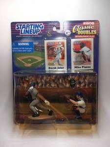 lot 104 image: Starting Lineup 2000 Classic Doubles Interleague Play Derek Jeter Mike Piazza