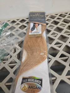lot 987 image: Sensationnel Empire Yaki Human Hair,1 Pack 14 inch, 27 HONEYBLONDE - Retail $55