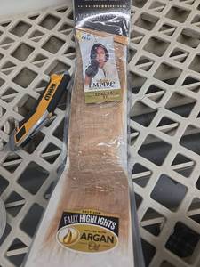 lot 2105 image: Sensationnel Empire Yaki Human Hair,1 Pack 16 inch, 27 HONEYBLONDE - Retail $67
