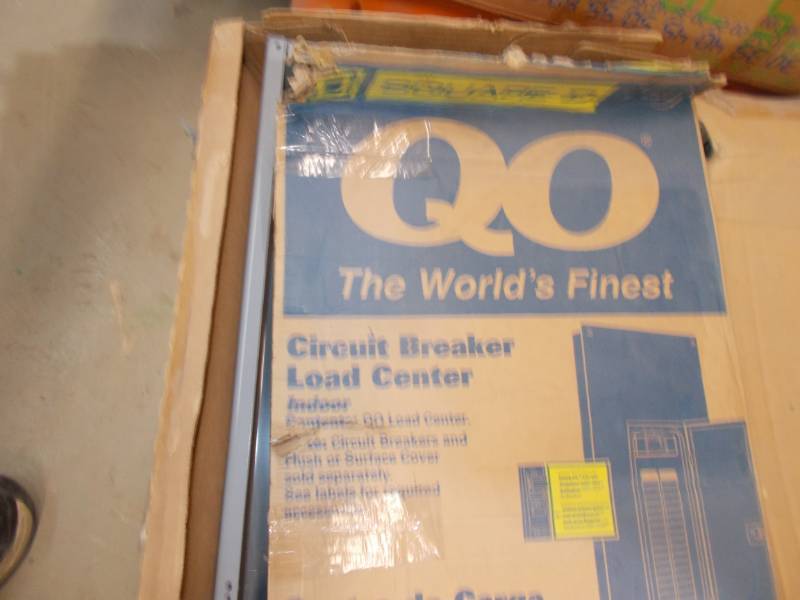 lot 2246 image: Square D Worlds finest circuit breaker Panel load center 200A