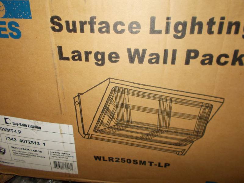 lot 2237 image: Surface lighting large wall pack WLR250SMT-LP 250W High Pressure Sodium
