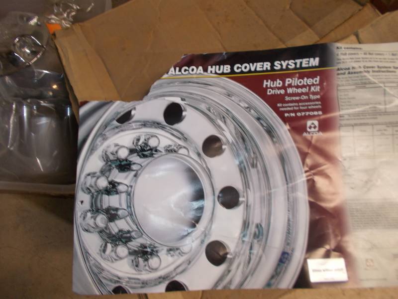 lot 2261 image: Alcoa hub cover system