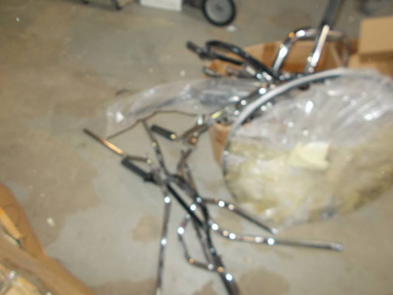 lot 2269 image: Lot of Bike Parts