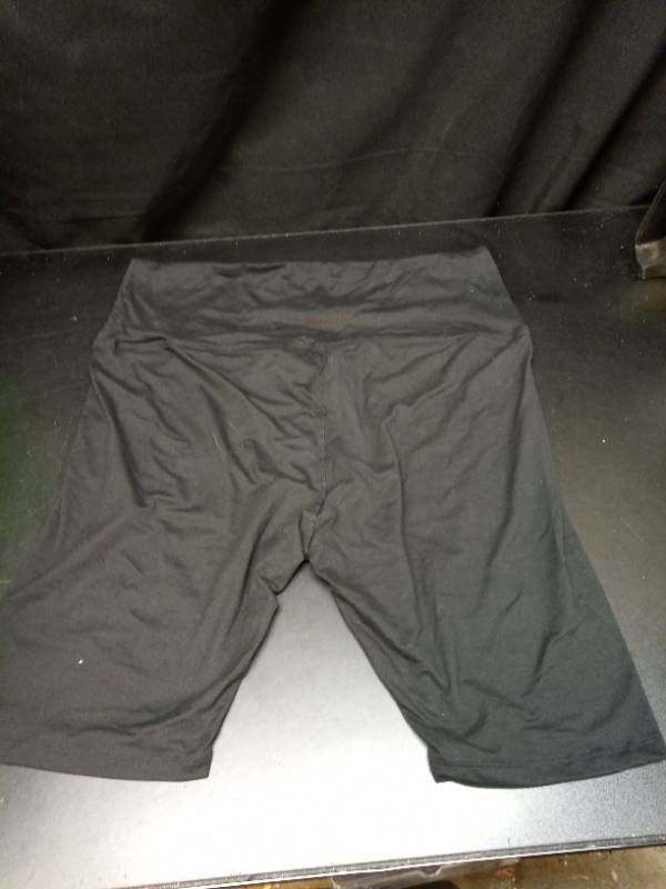 lot 135 image: Black Bike Shorts Womens XXL Polyester Spandex Blend - Retail $12