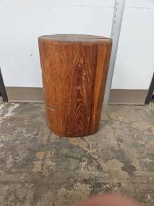 lot 1003 image: Wood Log Round Stump End Table Plant Stand Rustic Look 10 inches diameter