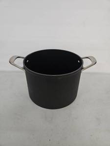 lot 1034 image: Ninja Foodi NeverStick 6l5.5 Qt Stock Pot