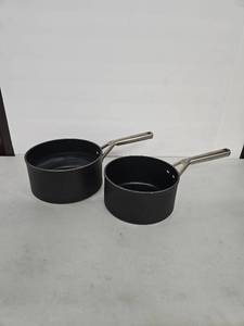 lot 1037 image: Lot of 2 Ninja Foodi NeverStick 3.5 & 2.5 QT Saucepans Induction Safe