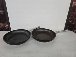 lot 1045 image: Lot of 2 - Ninja Foodi NeverStick 12 inch Frying Pans