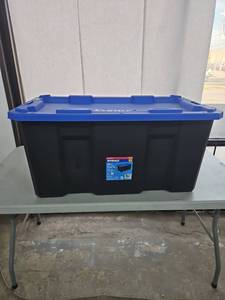 lot 1066 image: Kobalt 40 Gallon Latch-Top Storage Tote