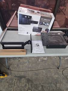 lot 1086 image: Cannon TV Mount Wall Safe 65 inch 80 lb Electronic Keypad WV-TV-01 NEW