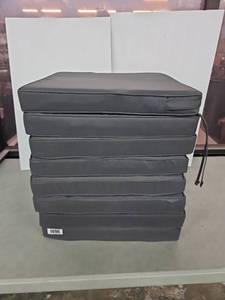 lot 1096 image: Lot of 8 Favoyard New Patio Chair Seat Cushions Grey 19x19