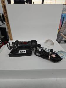 lot 1098 image: Rotozip Spiral Saw SCS 01 Type 2 120V 4.0A 30000 RPM