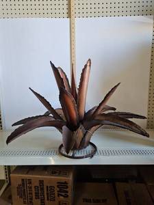 lot 1108 image: Decorative Metal Plant Sculpture Agave Succulent Leaf Design Patina