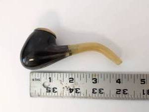 lot 2016 image: Smoking Pipe with Curved Stem