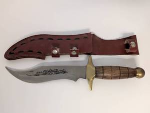 Self Defender Stainless Steel Knife with Leather Sheath