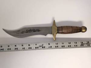 Self Defender Stainless Steel Knife with Leather Sheath