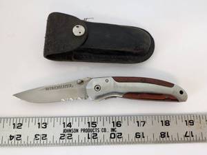 lot 2057 image: Winchester Folding Pocket Knife Stainless Steel with Sheath