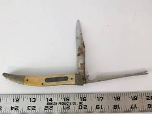 lot 2065 image: Ulster USA Folding Knife with Bone Handle and Saw Blade