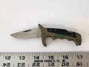 lot 2067 image: Folding Knife with Brass Handle and Black Scale