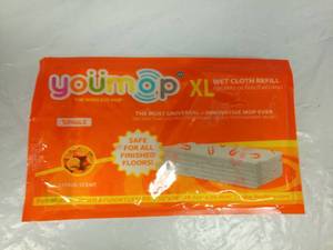 lot 1055 image: YouMop XL Wet Cloth Refill Single Pack Citrus Scent - Retail $14