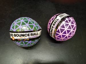lot 1150 image: blinkee 2 Pieces 4 Inch LED Super Bounce Ball Assorted Colors - Retail $27
