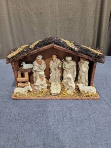 lot 559 image: Nativity Scene Manger with Figurines and Barn Structure